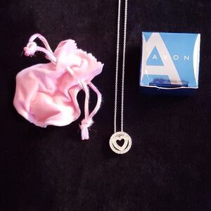 Vintage Avon Circle Heart Pendant Necklace with Pouch